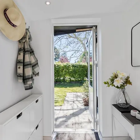 2 Bedroom Awesome In *