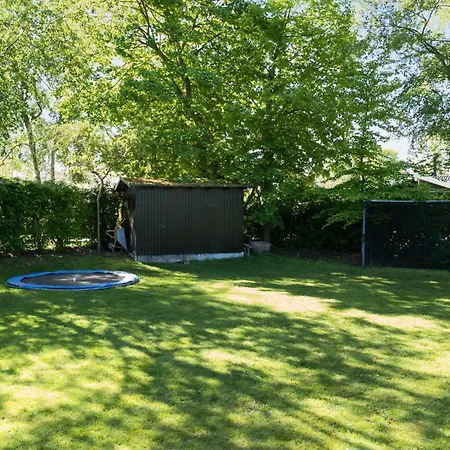 2 Bedroom Awesome In Hornbaek