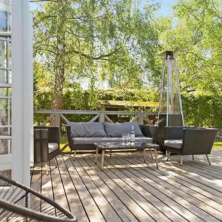 2 Bedroom Awesome In Casa de Férias *