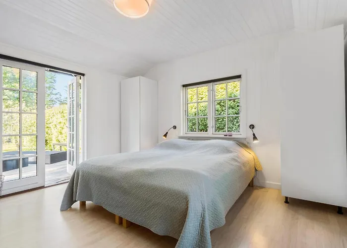 2 Bedroom Awesome In Ferienhaus