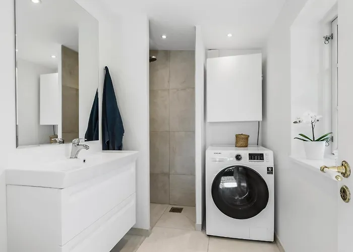 Сasa de vacaciones 2 Bedroom Awesome In