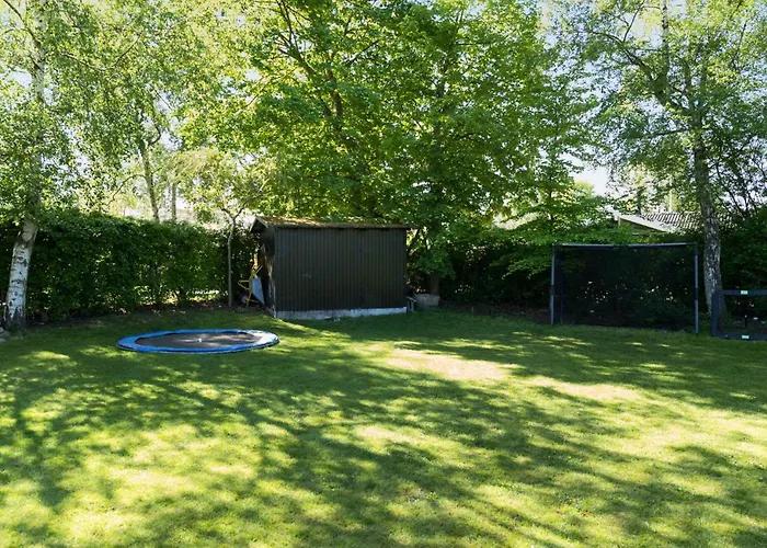 2 Bedroom Awesome In Hornbæk