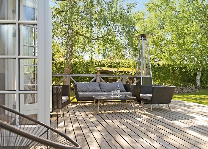 2 Bedroom Awesome In Ferienhaus *